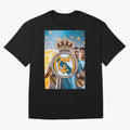 El Medall¨®n Del Real Madrid Oversized T-Shirt Celebrate Rivalries and Pride in the FIFA World Cup 2026 USA Canada Mexico Journey through CR7 and Messi Highlights, England and Germany Pride, Retro Football Energy, Iconic Rivalries, Trophy Chase