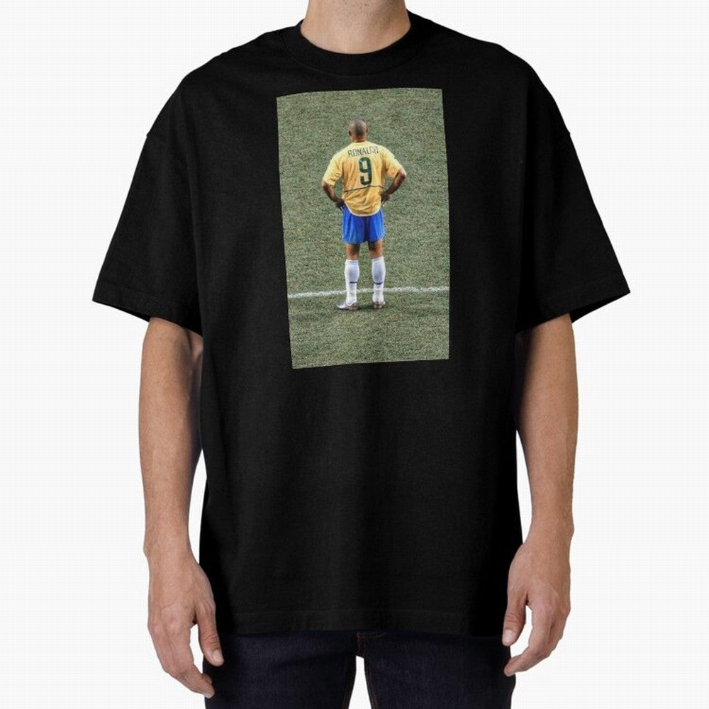 Illustration Ronaldo Luis Nazario de Lima Oversized T-Shirt Represent Fans Who Live for FIFA World Cup 2026 Group Stage with Haaland and Mbappe, Argentina, France and Brazil Energy, Match Day Excitement, Supporter Culture, Golden Goals and Global