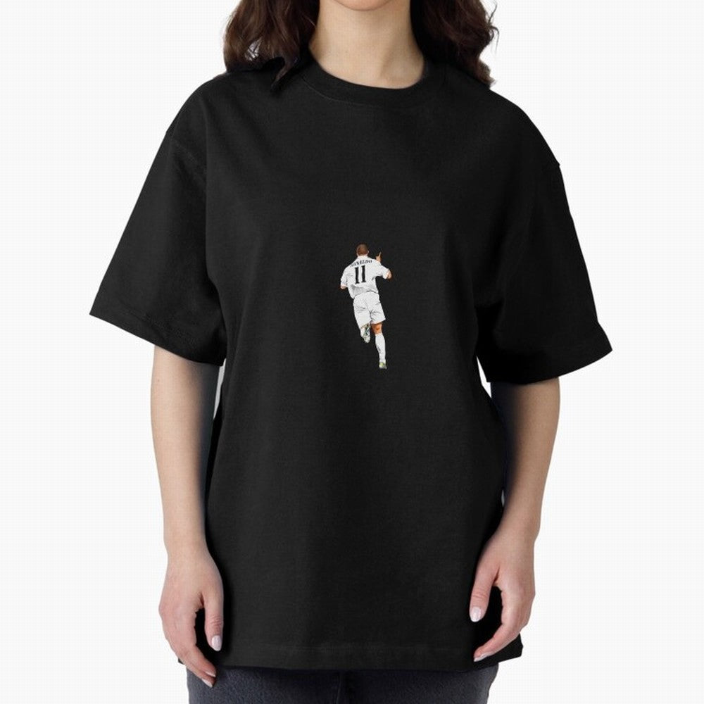 Ronaldo Nazario Minimalist Oversized T-Shirt Showcase FIFA World Cup 2026 Inspired by Messi, Argentina Energy, Worldwide Fan Energy, Dramatic Goals, Stadium Lights and Championship Celebrations; Perfect for Supporters Who Want Bold Football Energy,
