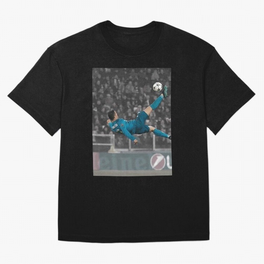C Ronaldo Poster	 Oversized T-Shirt Turn Up for the FIFA World Cup 2026 Journey through Cristiano Ronaldo Highlights, Germany Pride, Game Day Rituals, Football Legends, Country Pride and the Road to the Final; Ideal for Passionate Fans Who Love