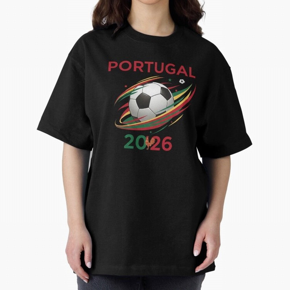 Camiseta Portugal 2026 - Bola de Futebol e Design Galo de Barcelos. Oversized T-Shirt Bring FIFA World Cup 2026 Centered on Messi, Neymar and Mbappe, Argentina, France and Brazil Energy, Global Supporter Spirit, Legendary Goals, National Colors and