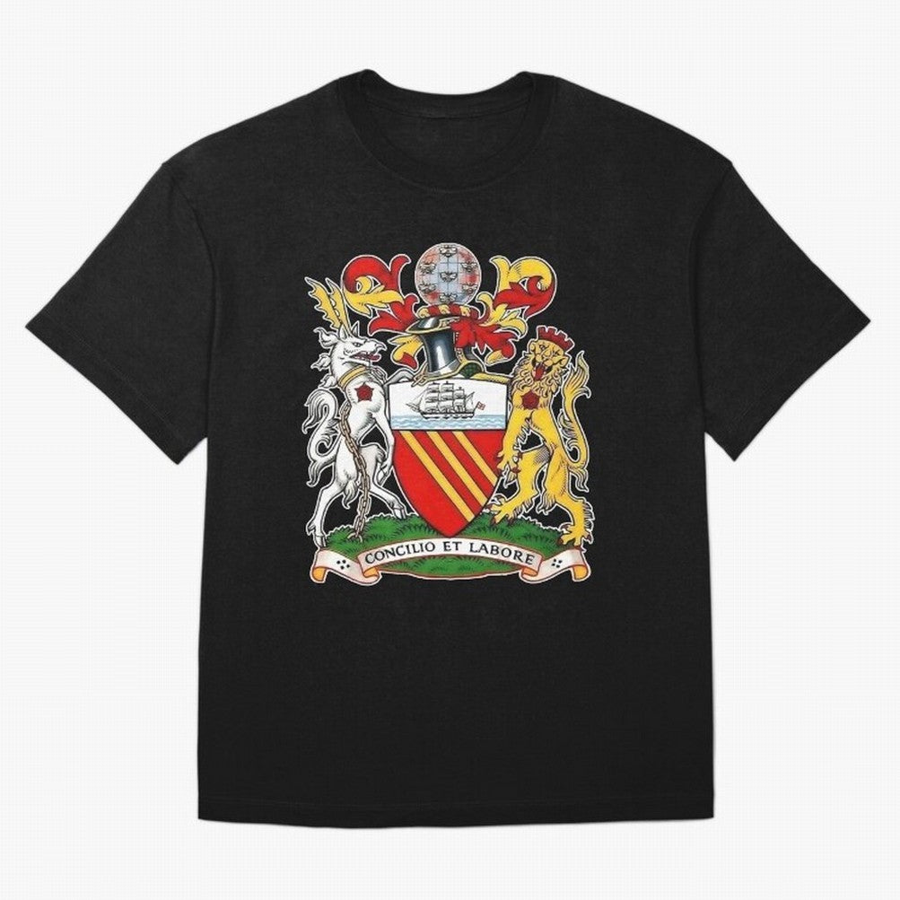 1902 -1960 The First UNITED Crest Large Oversized T-Shirt Elevate FIFA World Cup 2026 for Fans of Haaland and Mbappe and Brazil, Portugal and Argentina, Bringing Football History, Final Match Energy, Crowd Noise and Once in a Lifetime Moments;