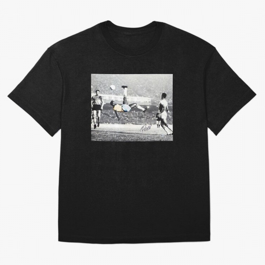 Classic Pele Bicycle Kick Legend1 Oversized T-Shirt Remember FIFA World Cup 2026 Group Stage Filled with CR7 and Messi, England Energy, Retro Football Energy, Iconic Rivalries, Trophy Chase Drama and Stadium Atmosphere; Perfect for Supporters Who