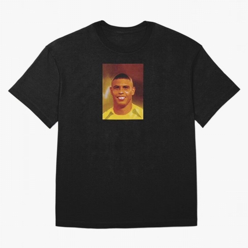Ronaldo Nazario Digital Painting Oversized T-Shirt Carry FIFA World Cup 2026 Connected to Messi, Neymar and Mbappe, Spain and Netherlands Energy, Retro Football Energy, Iconic Rivalries, Trophy Chase Drama and Stadium Atmosphere; Perfect for