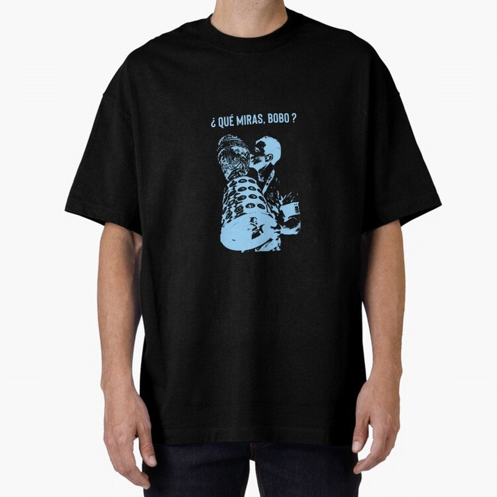 ?Que miras bobo? Oversized T-Shirt Discover FIFA World Cup 2026 Group Stage with Messi, Argentina and Brazil Energy, Sports Nostalgia, International Competition, Famous Players and Unforgettable Victories; Perfect for People Who Love Argentina,